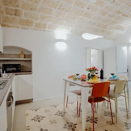 Hidden House By Monholiday