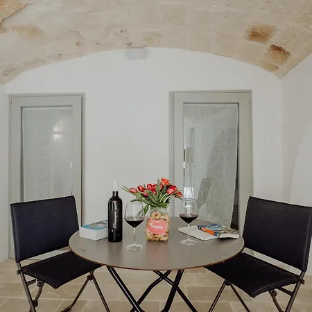 Διαμέρισμα Hidden House By Monholiday